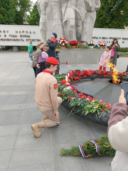 «Цветы защитникам Отечества»: память в каждом лепестке.